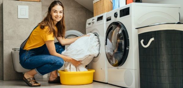 Diferența dintre vitezele de centrifugare la mașinile de spălat – Ghid complet despre performanță, eficiență și alegerea potrivită